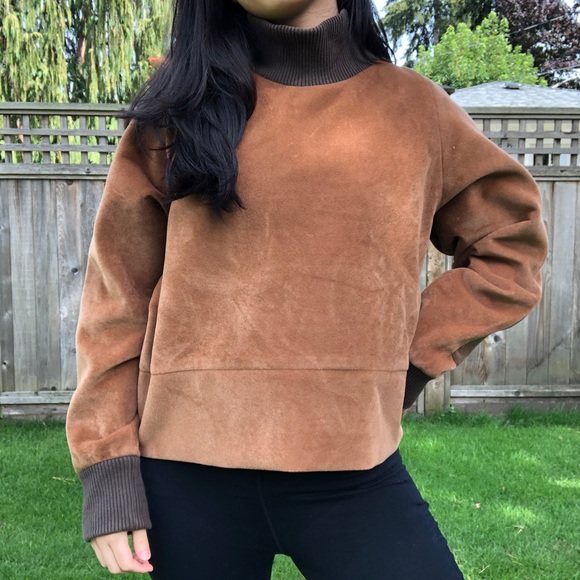 Brown sweater - Picture 3 of 5